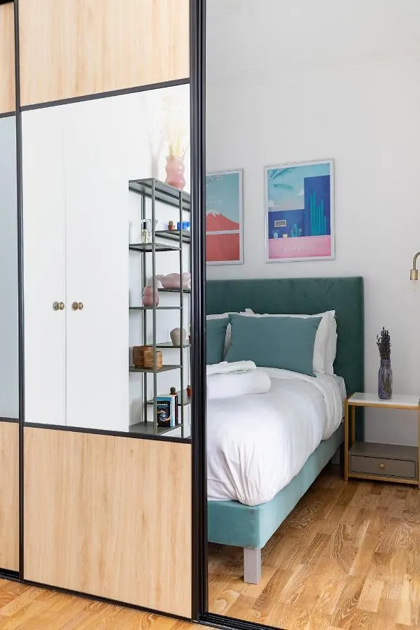 Home Suite Home Montaigne Place De L'Alma Apartment